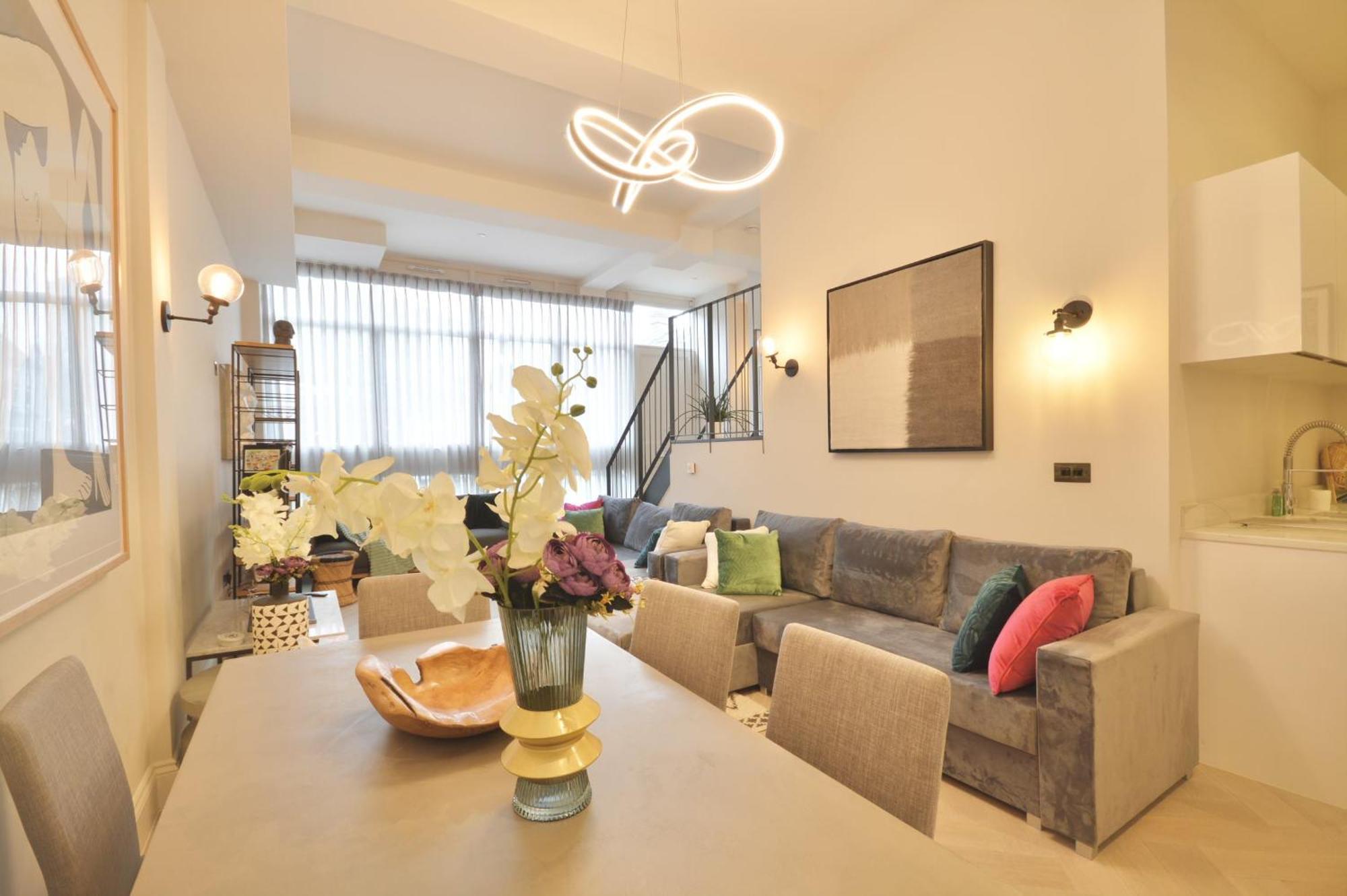 Апартаменты Fulham Townhouse, 2 Baths, Parking, Breakfast Лондон